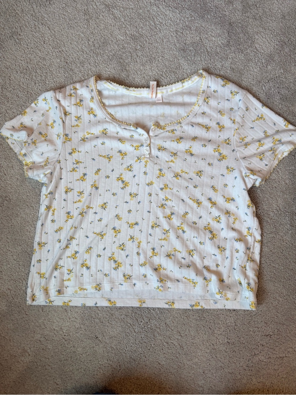 Women’s White Floral Short Sleeve Top with Yellow Print
